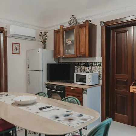 Le Maioliche - Sicilian Style شقة تْشيفالو