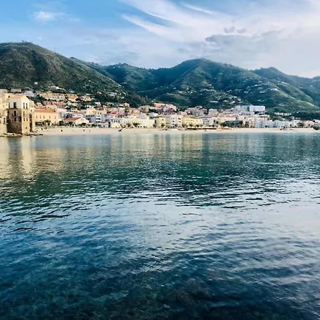 Le Maioliche - Sicilian Style تْشيفالو