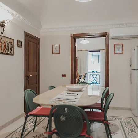Le Maioliche - Sicilian Style تْشيفالو
